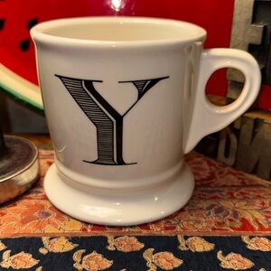 🆕☕️NO BRAND Cream Ceramic/Black Monogram “Y” 12 Ounce Coffee Mug